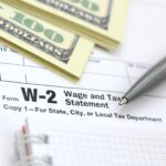 El formulario W-2 sirve por impuestos y por trámites migratorios