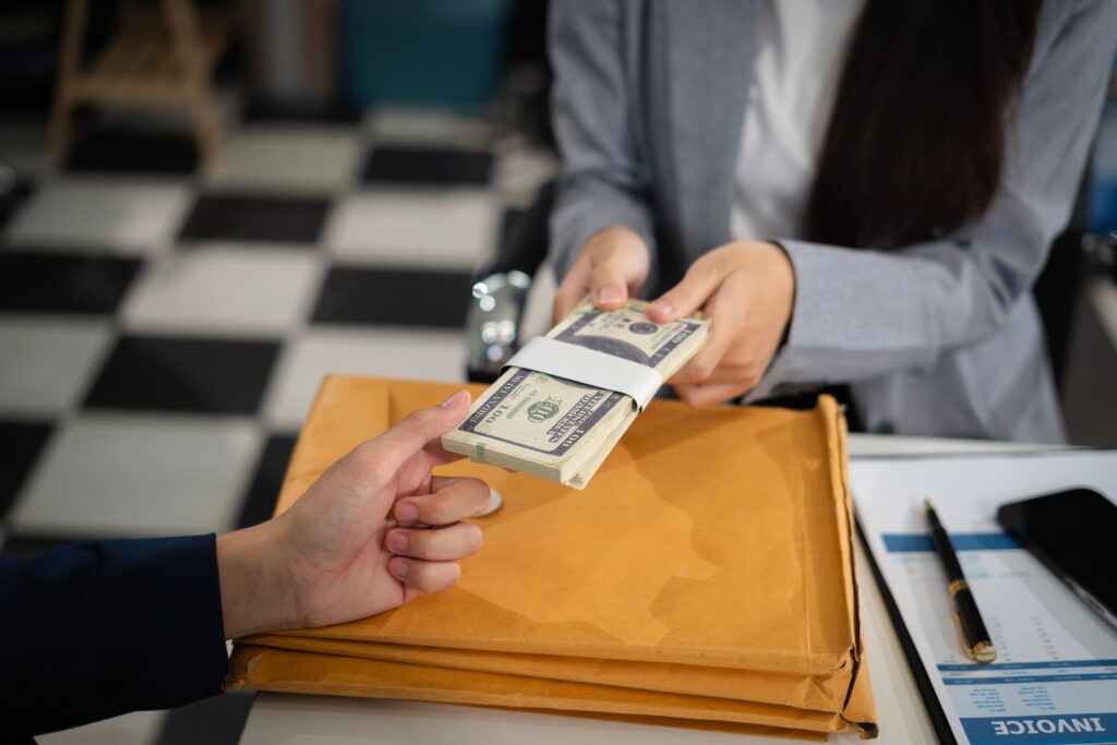 Las estafas de reparacion del puntaje de credito (credit score) muchas veces implican pagos por adelantado