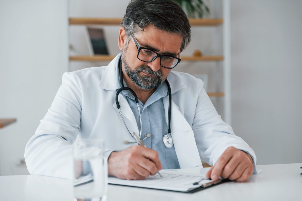 Tu doctor debe escribir una carta si quieres viajar a Estados Unidos por un tratamiento médico
