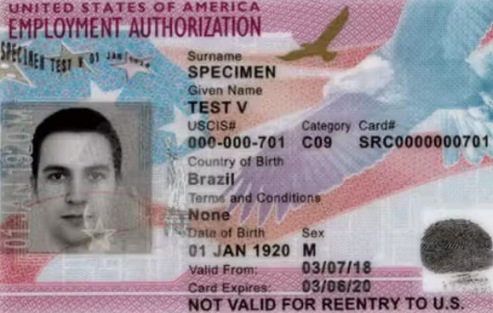 USCIS maneja los trámites para permisos de trabajo