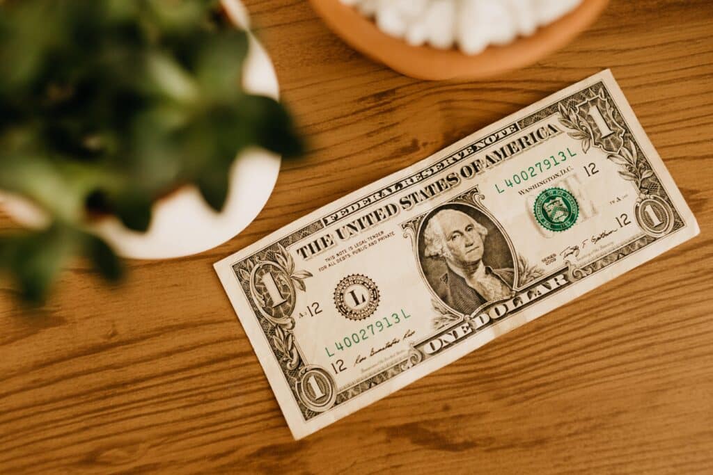 Pago de un dólar para la Lotería de Green Cards