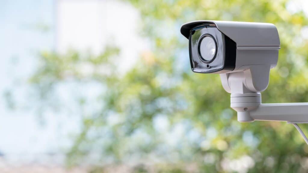 Cámara de seguridad en hotel