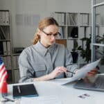 Procesamiento administrativo de visas de USA