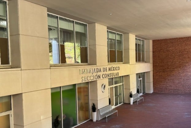 Estados Unidos revisa consulados mexicanos